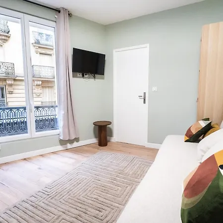Stylish Modern Near Gare De Lyon Apartment Paris