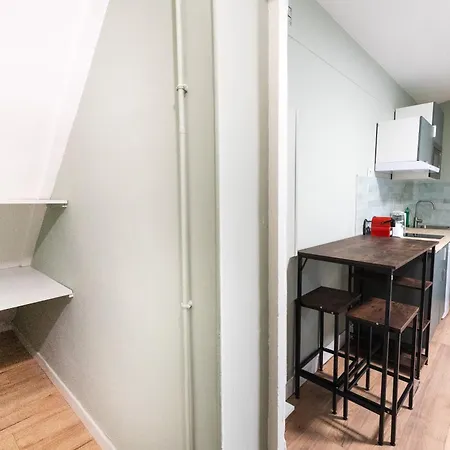 Stylish Modern Near Gare De Lyon Apartment Paris