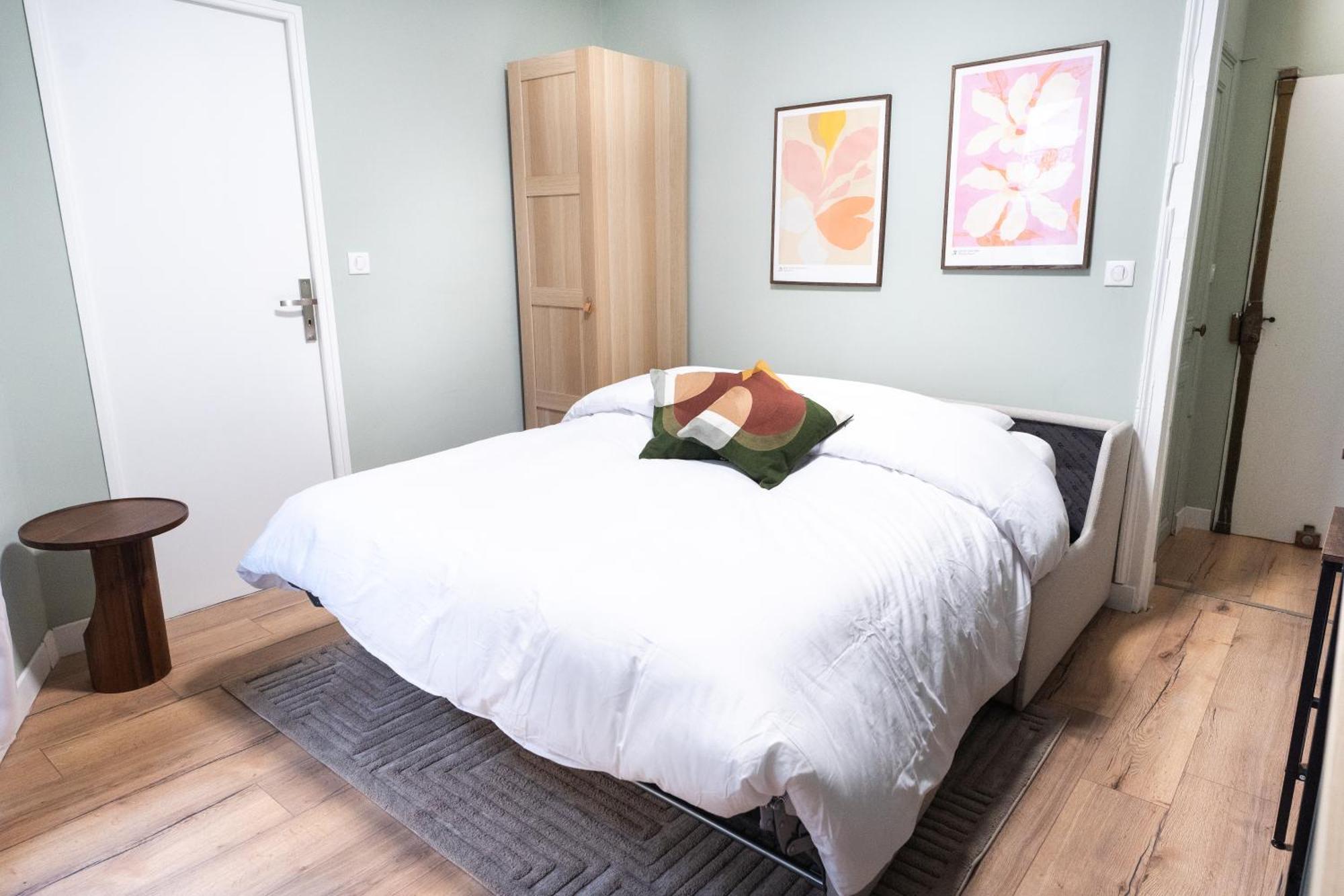 Stylish Modern Near Gare De Lyon Apartment